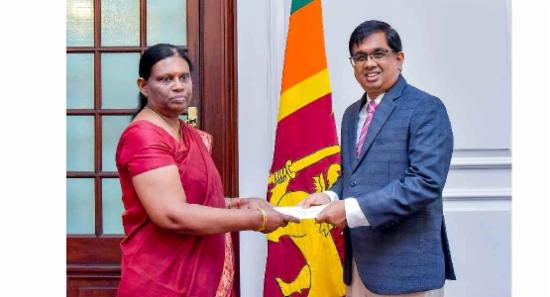 නව උතුරු පළාත් ප්‍රධාන ලේකම් තනුජා මුරුගේසන්..